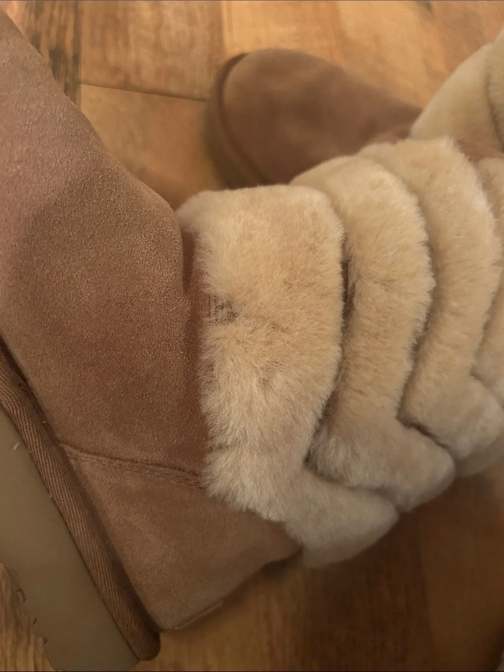 UGG please notice